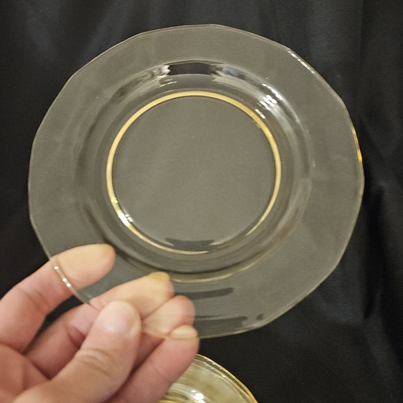 Fostoria Fairfax Yellow Topaz Glass Bread and Butter Plates set of 6 - Picture 9 of 12
